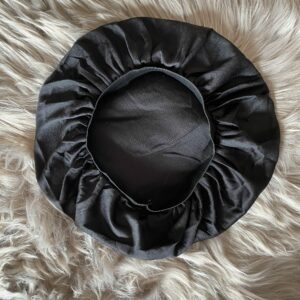 Bonnet en satin simple
